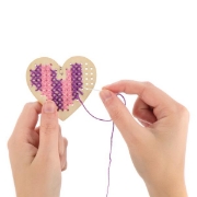 Image de Kit de porte-clés avec point de croix, les 6