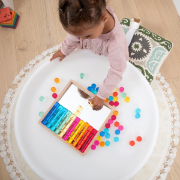 Image de Plateau miroir avec pierre précieuse de forme cylindrique