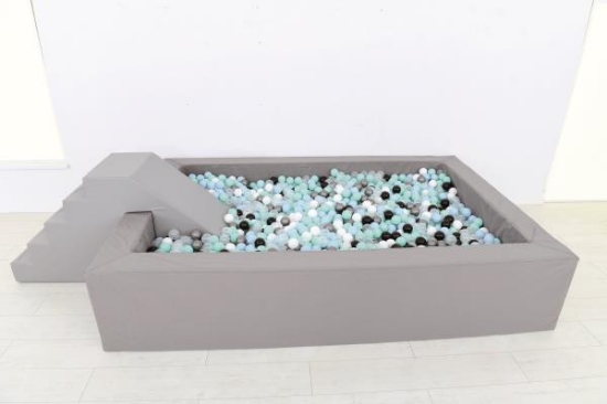 Image de Escalier pour piscine a boules hautes