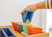 Image de Blocs sensoriels Jellystone Triblox triangle – set arc-en-ciel