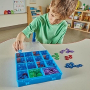 Image de Phonics alphabet chips with storage – 346 pieces
