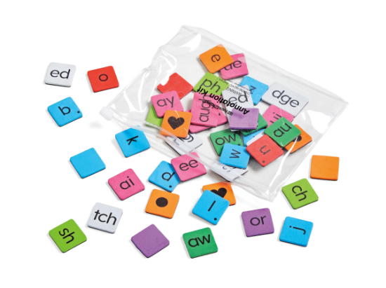 Image de Phonics word-building magnetic tiles – 582 pieces (6 sets)