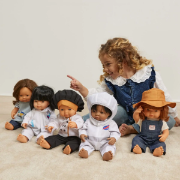 Image de Costume d’artiste pour poupée 38 cm
