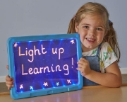 Image de 4 Tablettes lumineuses + 6 marqueurs