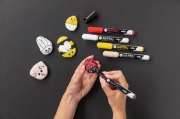 Image de MARBEL Marqueur acrylique pointe ronde médium 4MM Ciment