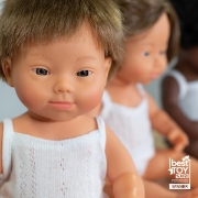 Image de Poupée bébé garçon caucasien avec syndrome de Down, 38 cm