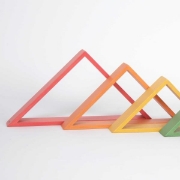 Image de Triangles de construction arc-en-ciel