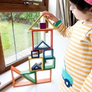 Image de Triangles de construction arc-en-ciel